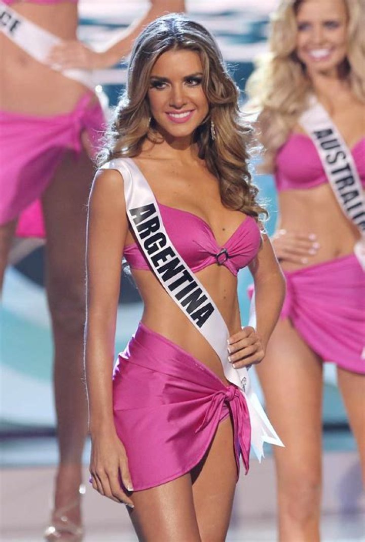 How Old Is Valentina Bellè? Everything About Her Age