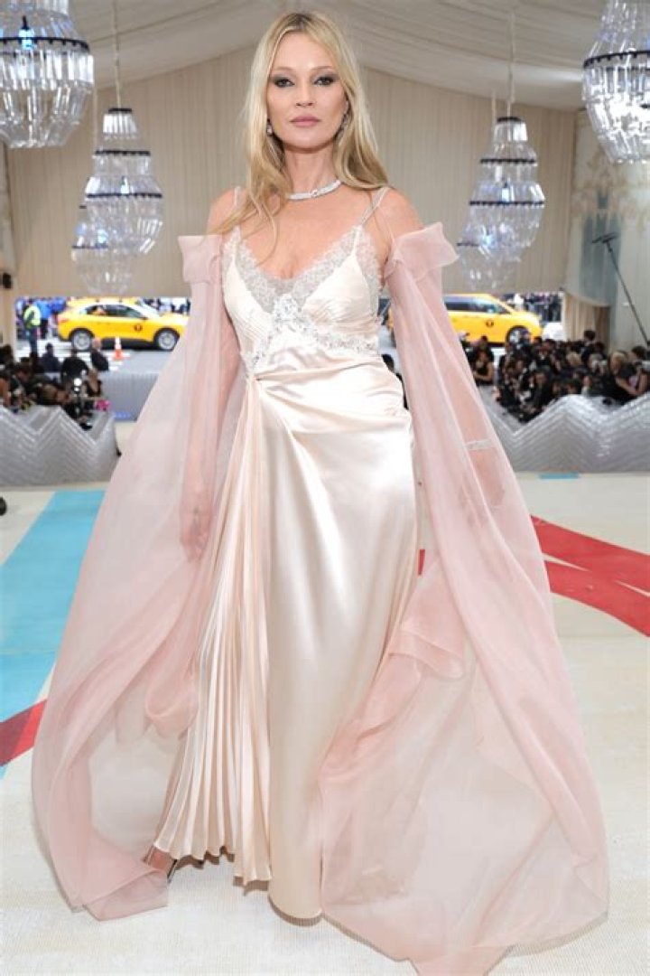 7 Iconic Celebrity Bodies We'll Never Forget — Celebwell