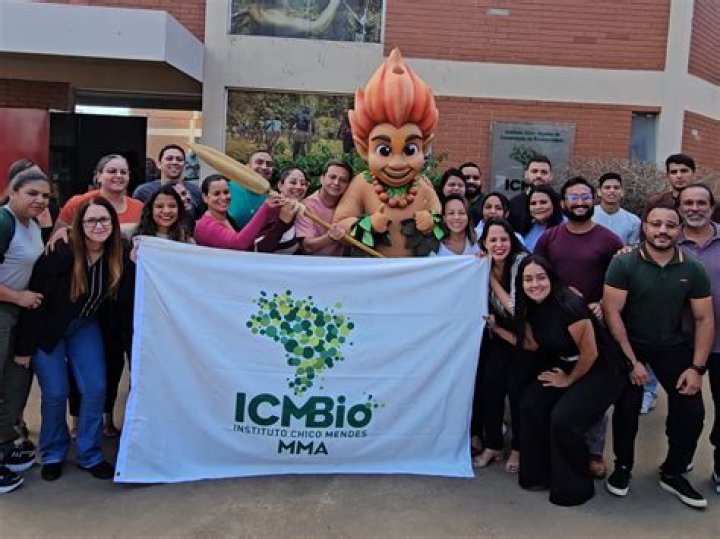 Image Disclosure » CelebzBiography