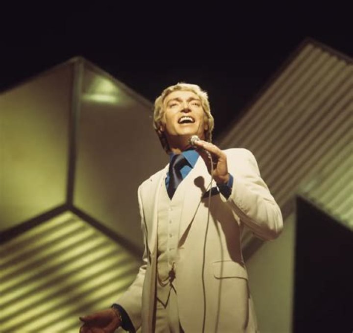 Is Frank Ifield Still Alive? What Happened To Frank Ifield The Singer?
