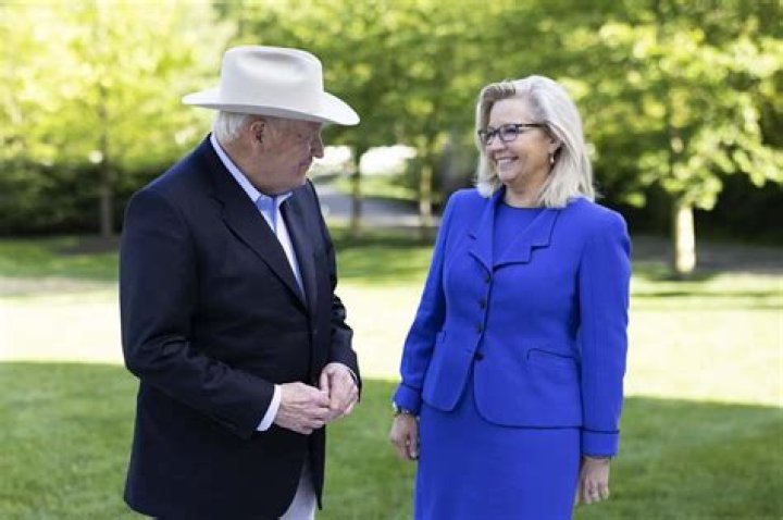 Is Liz Cheney related to Dick Cheney?