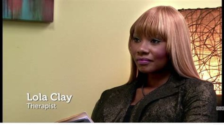 Is Lola Clay A Real Therapist? – Celebrity