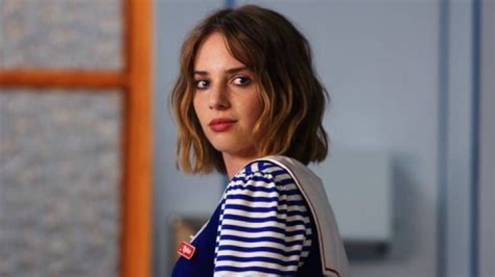Is Maya Hawke gay? Her sexuality compared to her LGBTQIA characters, explained
