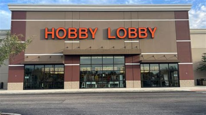 Is Michaels Owned By Hobby Lobby? – Celebrity
