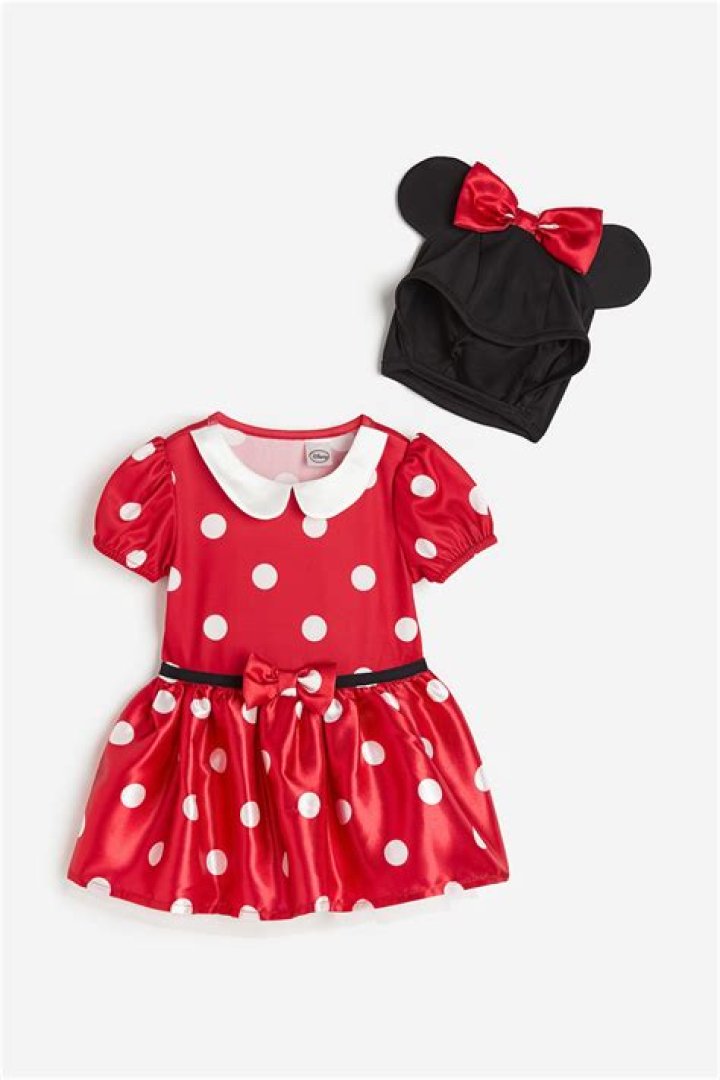 Is Minnie Mouse dress red or pink? – Celebrity