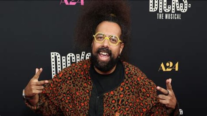 Is Reggie Watts gay? The rumors, explained