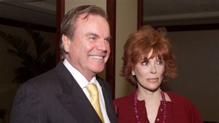 Is Robert Wagner Still Married To Jill St John? – Celebrity