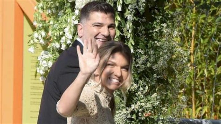 Is Simona Halep's husband a billionaire? Toni Iuruc's net worth explored