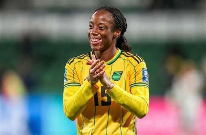 Is Tiffany Cameron with vitiligo?