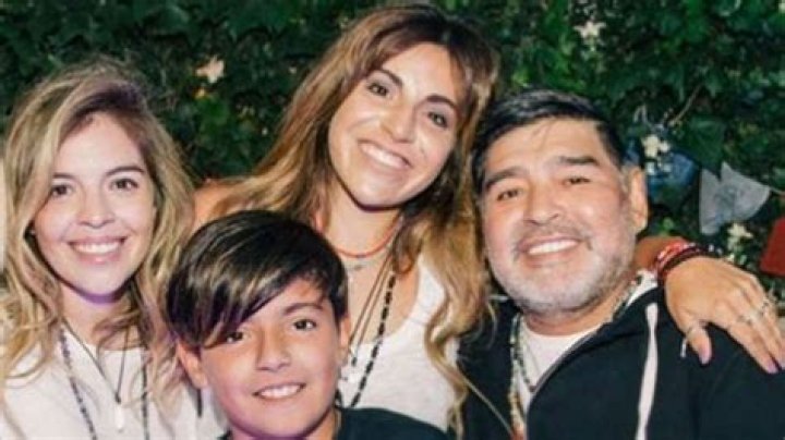 Jana Maradona Edad, Boyfriend, Mother, Instagram: Facts On Diego Maradona Daughter