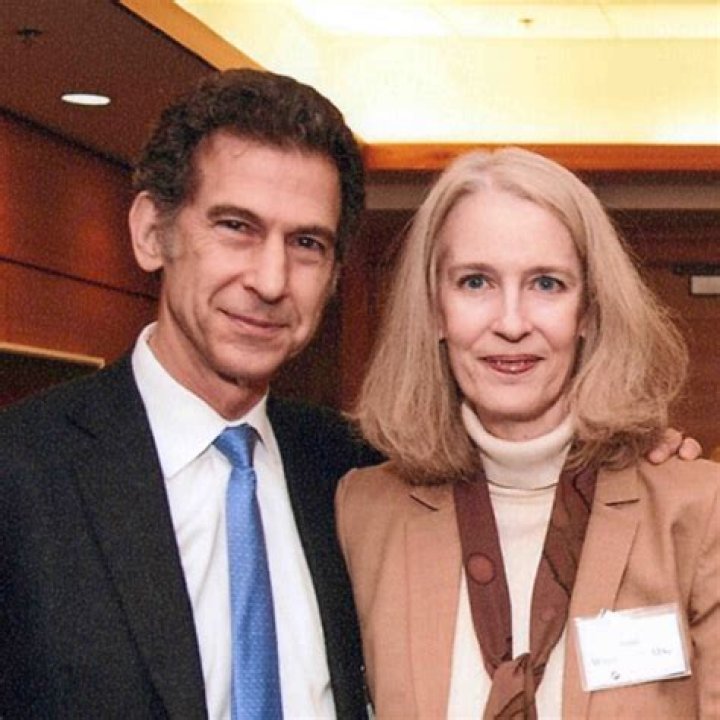 Jane Weeks Passed Away, Wife of Barrett Rollins Founder of Dana-Farber’s Center