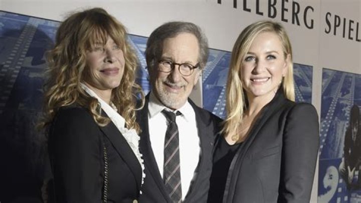 Jessica Capshaw Bio, Wiki, Age, Height, Husband, Parents, Siblings, Movies and Net Worth