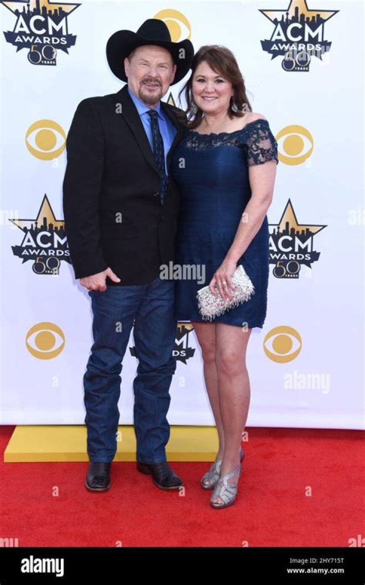 Joe Stampley Bio, Wiki, Wife, Age, Moe Bandy, Songs, and Net Worth