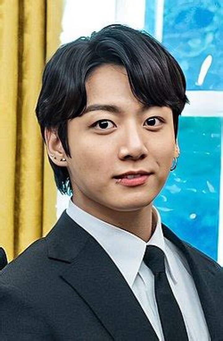 Jungkook (BTS) Wikipedia, Bio, Age, Height, Weight, Girlfriend, Net Worth, Career, Facts