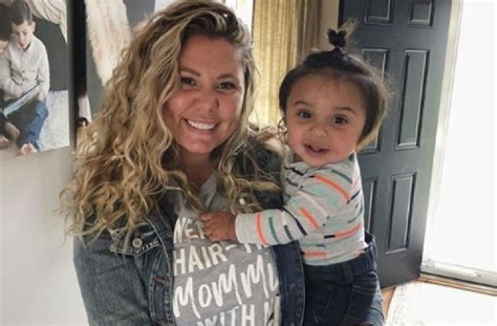 Kailyn Lowry Mom-Shamed For Youngest Son’s Long Hair – ‘Who Is That Little Girl?’