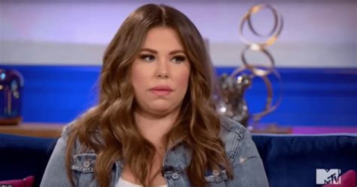 Kailyn Lowry Slams Chris Lopez For Tattooing Their Son’s Name On His Forehead But Not Doing Anything For Him!