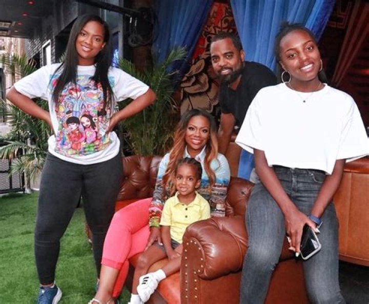 Kandi Burruss Makes Fans Happy With This Throwback Family Pic For Blaze Tucker’s Baby Shower – People Love To See Kaela And Riley
