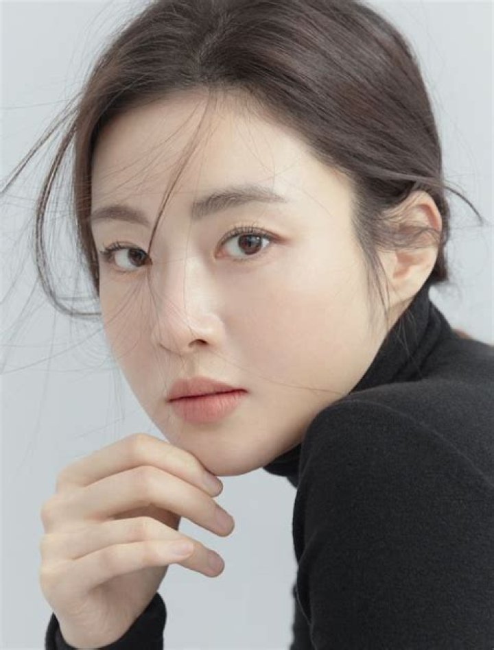 Kang So-ra Biography - Facts, Childhood, Family Life & Achievements of South Korean Actress & Model