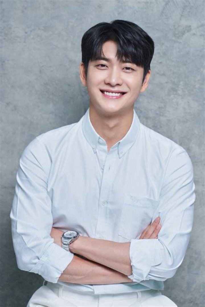 Kang Tae Oh Wiki, Age, Girlfriend, Net Worth, Height & More