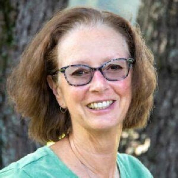 Karen Kline Bio, Wiki, Age, Height, Net Worth, Wife, Family and Career