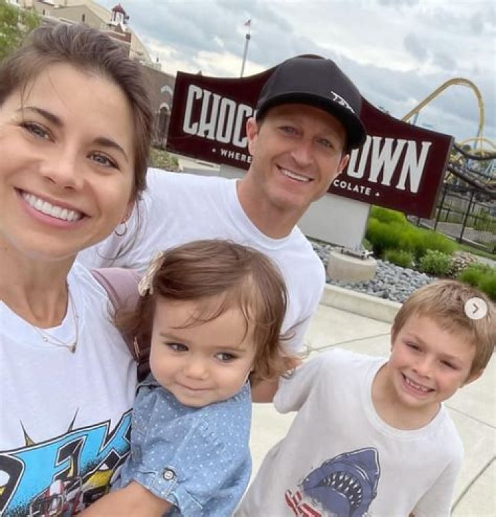 Kasey Kahne Age, Wiki, Biography, Wife, Children, Salary, Net Worth, Parents