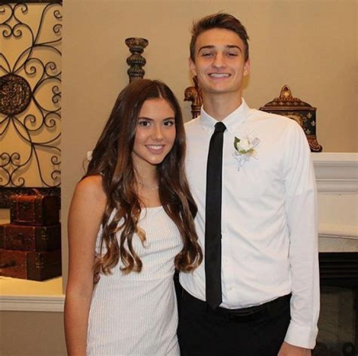 Kate Peytavin Bio, Wiki, Age, Height, Parents, Siblings, Boyfriend, Career, and Net Worth