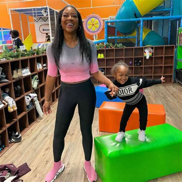 Kenya Moore’s Video Featuring Brooklyn Daly Doing This Funny Challenge Makes Fans Smile