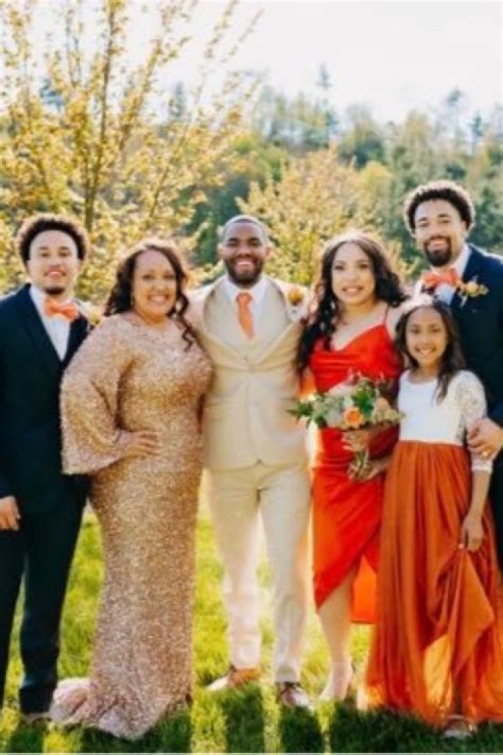 Khalil Shakir family, parents, siblings, girlfriend, children