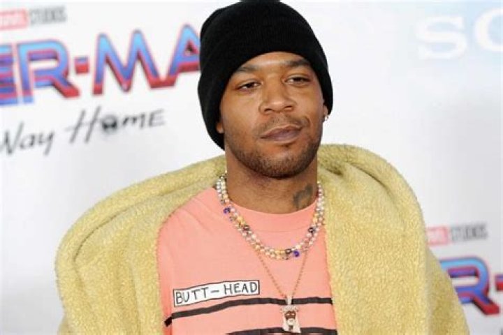 Kid Cudi Replaced Kanye West At Rolling Loud And Angrily Left The Stage As Crowd Disrespected Him