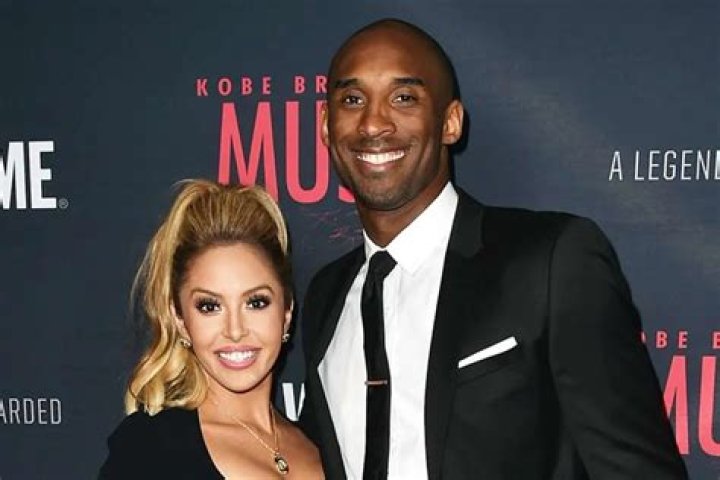 Kobe Bryant And Wife Vanessa Expecting Their Fourth Baby Girl!