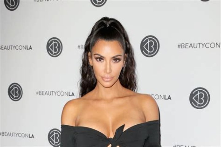 KUWK: Kim Kardashian Laments Over Her Psoriasis Flaring Up, Shares Shocking Picture