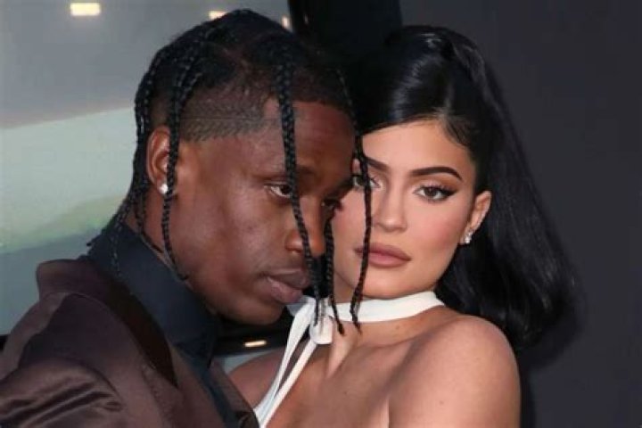 KUWK: Kylie Jenner And Travis Scott Begged By Fans To Reunite – Inside Their Plans!