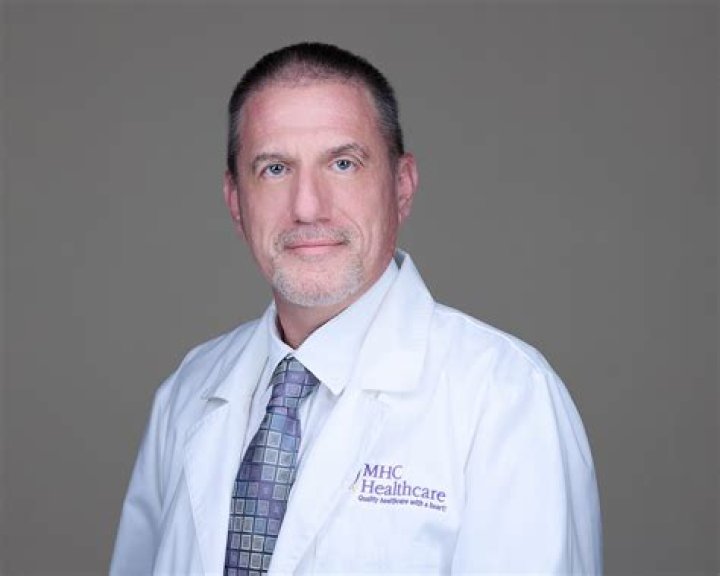 Dr. Larry Goldman, MD – Chicago, IL