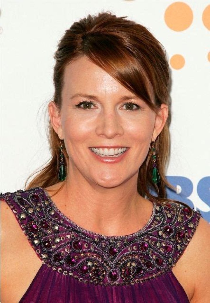 Laurel Holloman Bra Size, Age, Weight, Height, Measurements