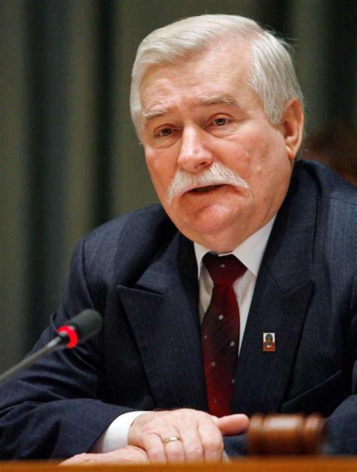 Lech Walesa Biography - Facts, Childhood, Family, Life History & Achievements of Polish President