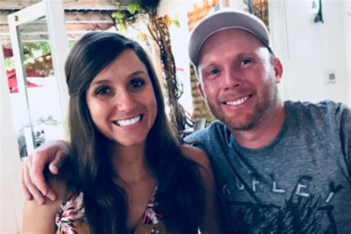 Lesley Maxwell Age: How Old? Everything On Her Husband And Instagram