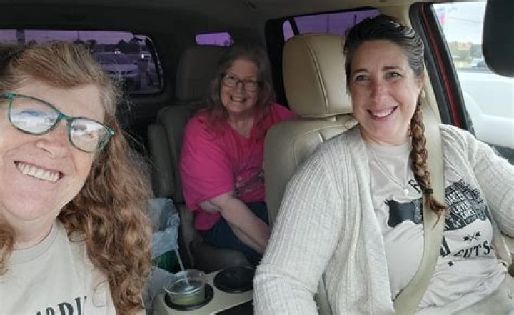 Dr. Linda Johnston, MD – Tarzana, CA