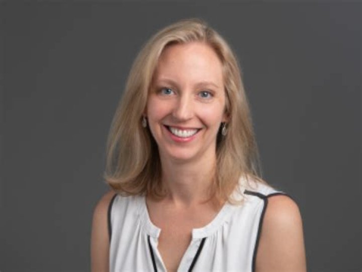 Dr. Lisa Garland, MD – Chicago, IL