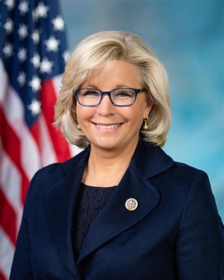 Liz Cheney Biography - Facts, Childhood, Family Life & Achievements