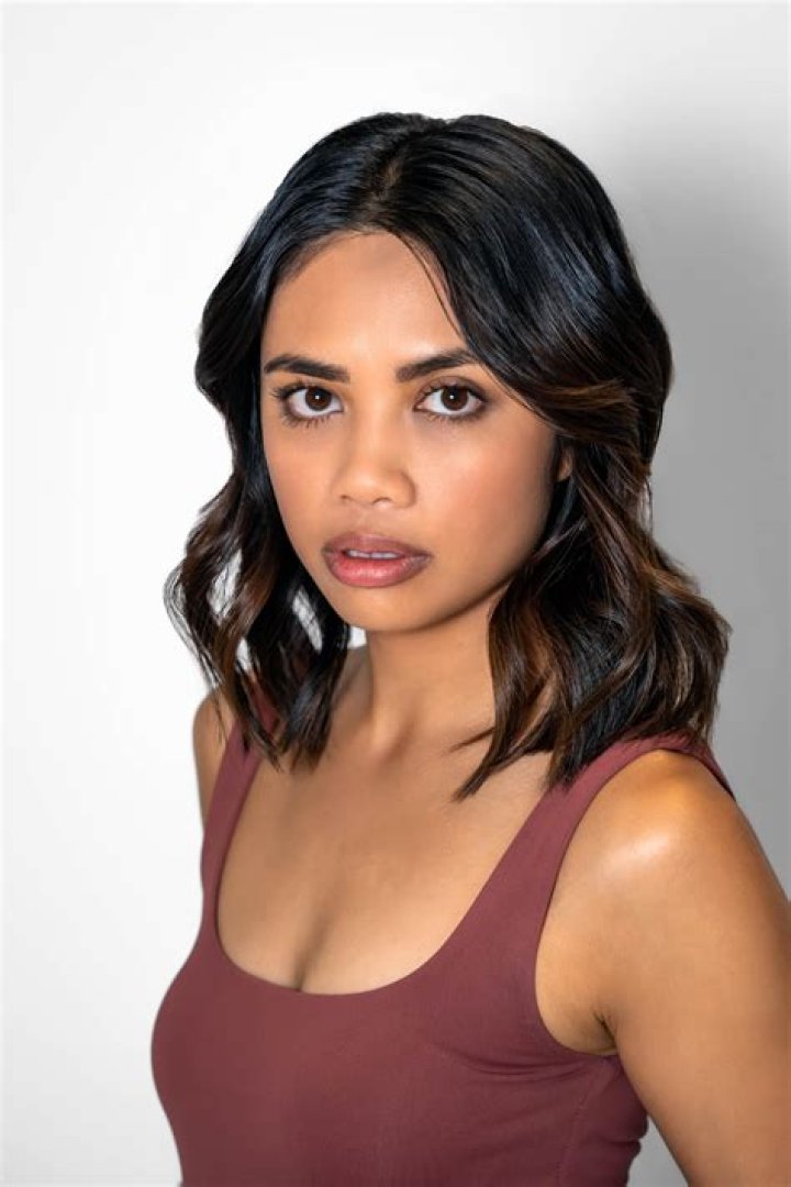 Louriza Tronco - Bio, Facts, Family Life of Canadian Actress