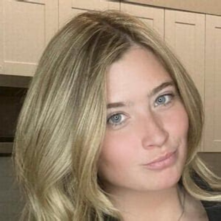 Maggie McClure Age, Wiki, Biography, Height, Partner, Instagram