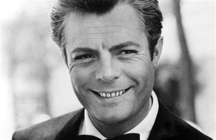 Marcello Mastroianni Biography - Facts, Childhood, Family Life & Achievements