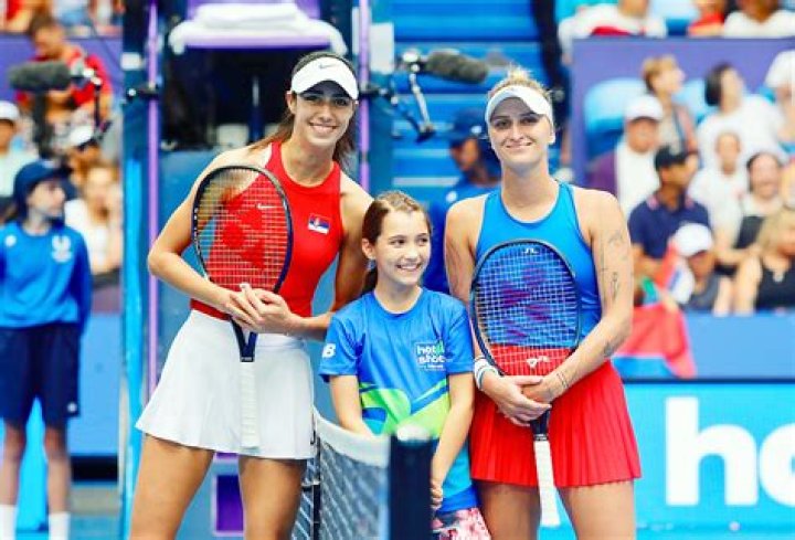 Markéta Vondroušová siblings: Meet Julie Vondroušová