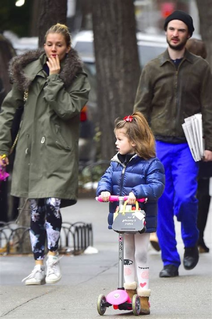 Marlowe Ottoline Layng Sturridge | Tom Sturridge’s Daughter Age