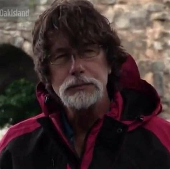 Mary Padian from “Storage Wars”: Wiki-Bio, Net Worth, Husband, Married, Family, Salary, Parents