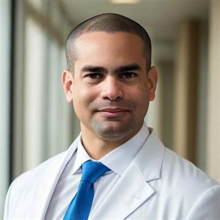Dr. Mauricio Escobar, MD – Kendall, FL