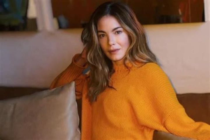 Maya Eskrine Reveals She And Her Fiancé Michael Angarano Are Having Their First Baby