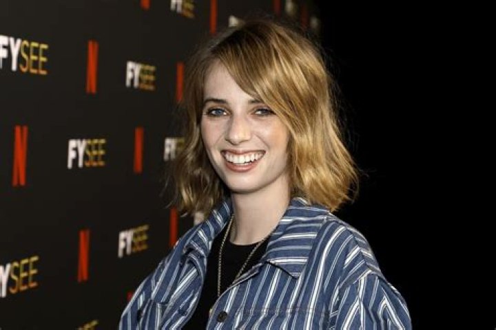 Maya Hawke Will Soon Be Acting Alongside Both Parents Ethan Hawke And Uma Thurman
