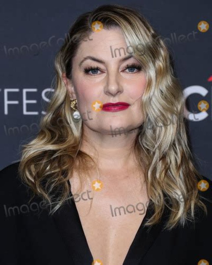 Mädchen Amick Biography - Facts, Childhood, Family Life & Achievements