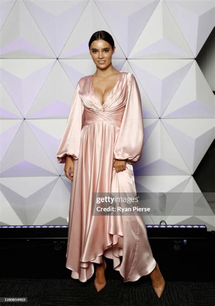 Meet Callum Mills Girlfriend: Details To Know About Tiffany Browne